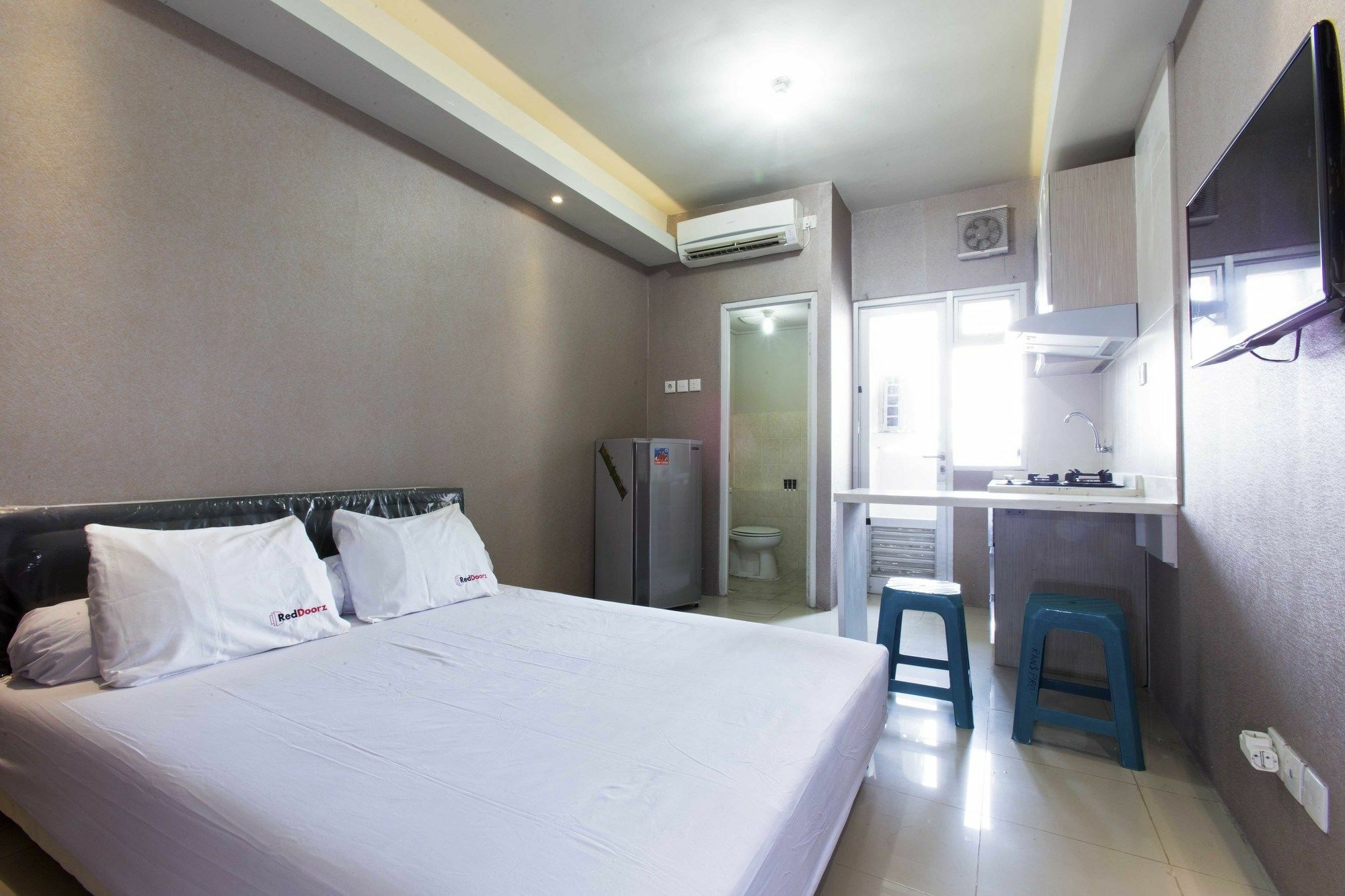 Reddoorz Apartment @ Pegangsaan Kelapa Gading Jakarta Exteriér fotografie