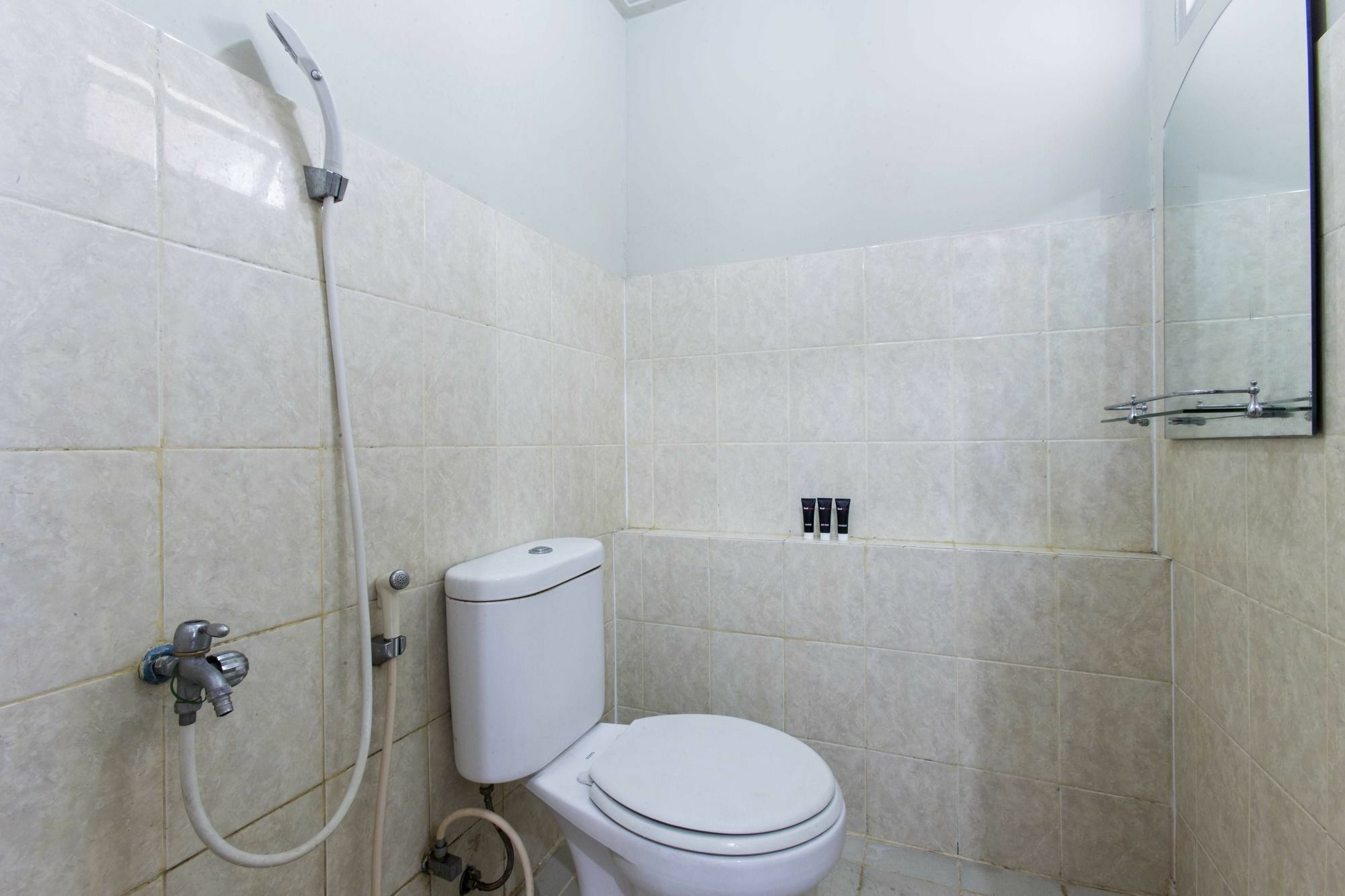 Reddoorz Apartment @ Pegangsaan Kelapa Gading Jakarta Exteriér fotografie